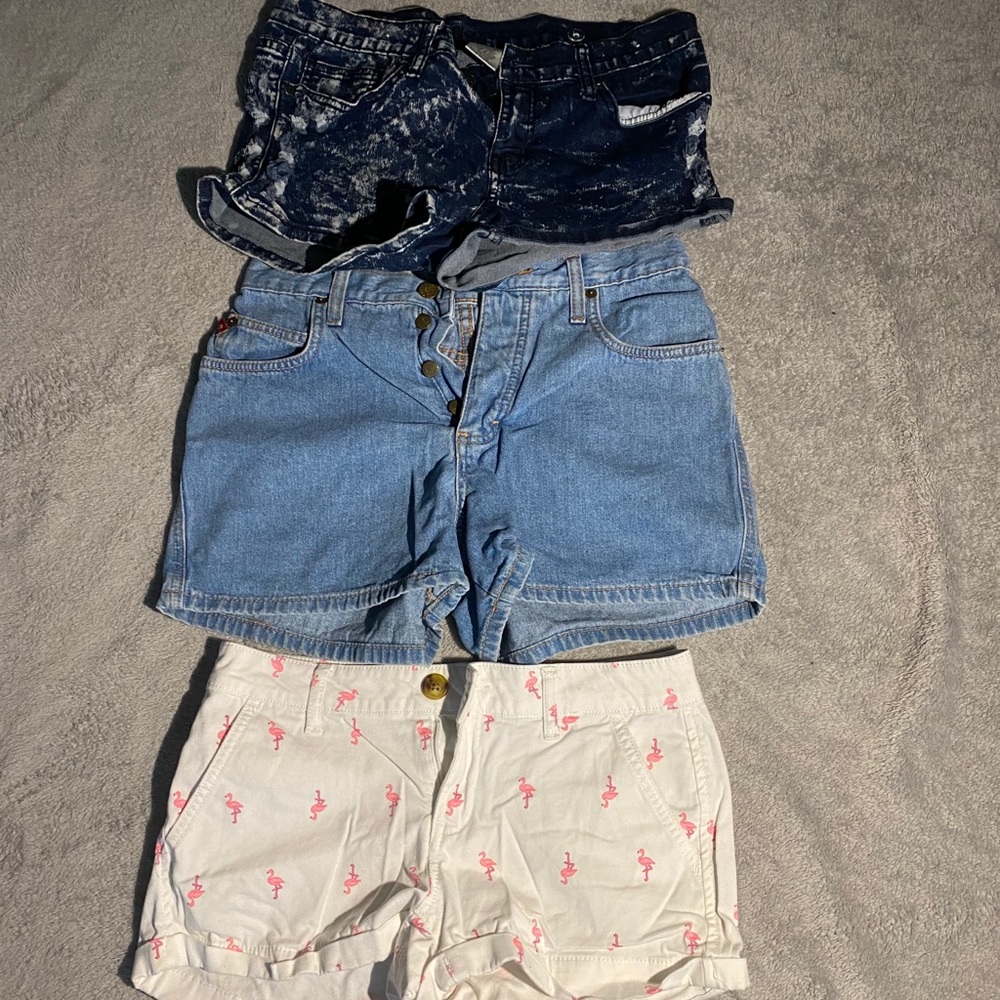 3 pairs of shorts